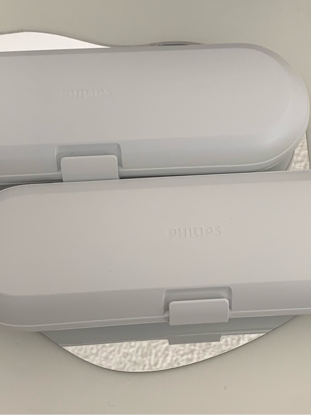 2 Philips sonicare toothbrush travel cases